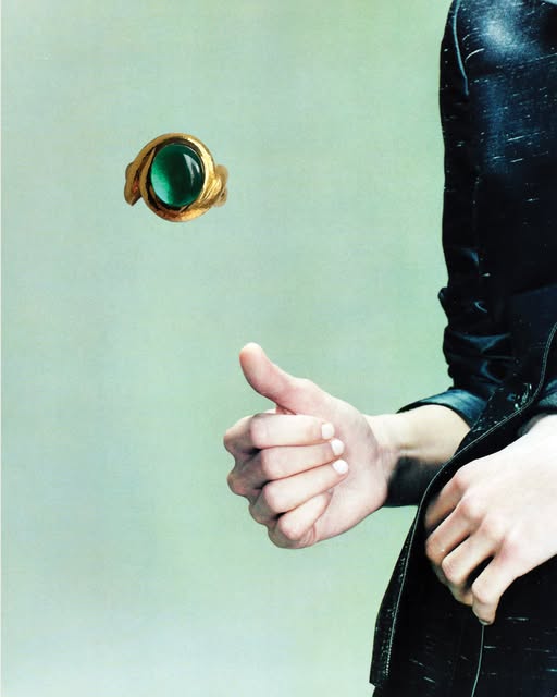 Cabochon Emerald